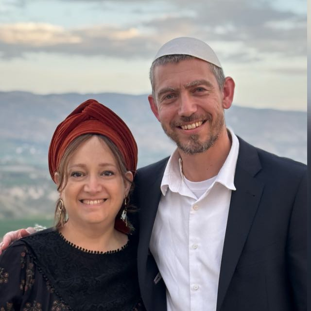 הרב צבי אלון והרבנית חן אלון ז״ל